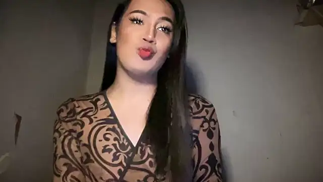 fallon empress143 online show from 2, 11, 2025