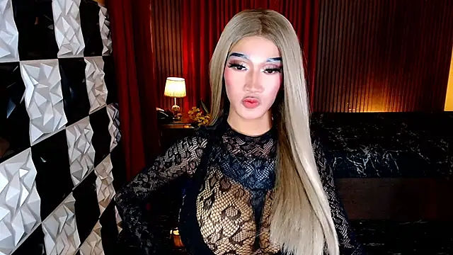 lhexiecollins online show from 2, 4, 2026