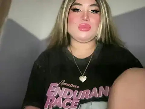 Naughtyrosecum online show from 7, 11, 2025