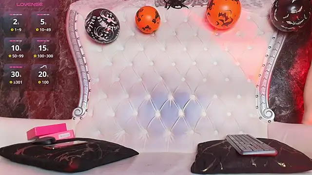 Snapshot of MirandaSould chatting on 22, 10, 2025 MirandaSould online show from 22, 10, 2025