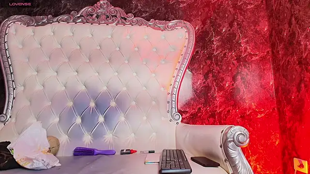 Snapshot of MirandaSould chatting on 26, 11, 2025 MirandaSould online show from 26, 11, 2025