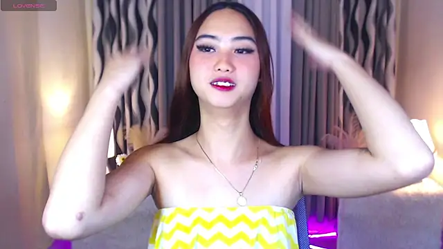 Snapshot of Kiah_Wyatt chatting on 9, 11, 2025 Kiah Wyatt online show from 9, 11, 2025