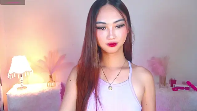 Snapshot of Kiah_Wyatt chatting on 12, 11, 2025 Kiah Wyatt online show from 12, 11, 2025