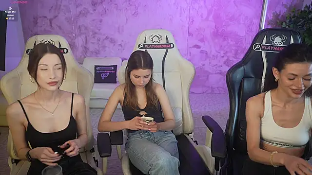 Selena Glow online show from 12, 5, 2026