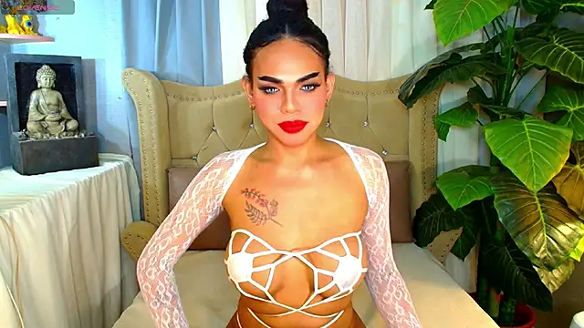 MochaliciousTransOnTop online show from 27, 9, 2025