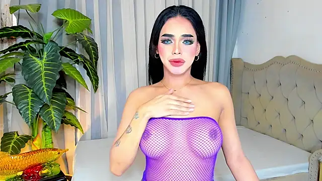 MochaliciousTransOnTop online show from 16, 1, 2026