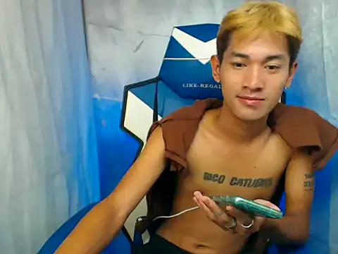 riks tyler online show from 26, 11, 2025