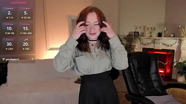 Violet Griffen online show from 23, 10, 2025