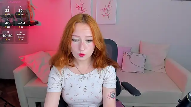 Snapshot of Violet_Griffen chatting on 4, 7, 2026 Violet Griffen online show from 4, 7, 2026