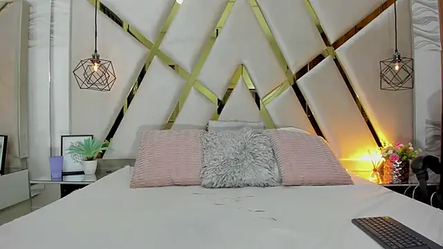 FernandaRousse online show from 23, 10, 2025