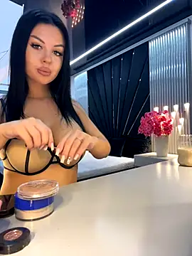 KenyaCruz online show from 13, 10, 2025