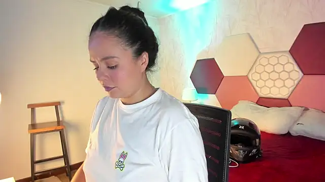 ArielleWilde online show from 14, 11, 2025