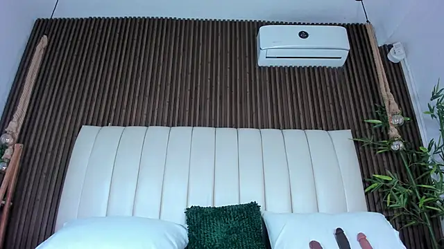 SandraMilerr online show from 30, 9, 2025