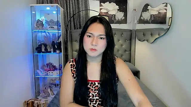 bigcockvenice online show from 17, 11, 2025