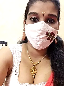 Snapshot of amelia-rani chatting on 2, 2, 2026 amelia-rani online show from 2, 2, 2026