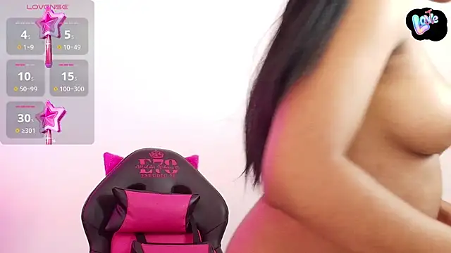 Sweett m00n online show from 4, 11, 2025