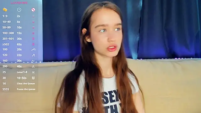 Snapshot of lovelyalivia chatting on 7, 4, 2026 lovelyalivia online show from 7, 4, 2026