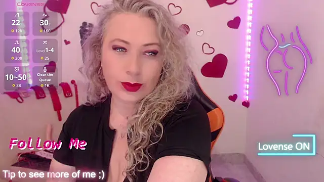 Snapshot of sofiacurvy_45 chatting on 13, 11, 2025 sofiacurvy 45 online show from 13, 11, 2025