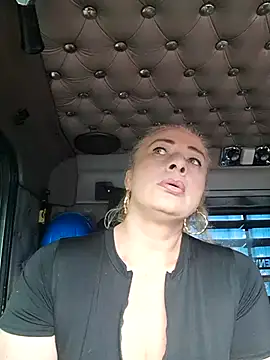 sofiacurvy 45 online show from 12, 3, 2026