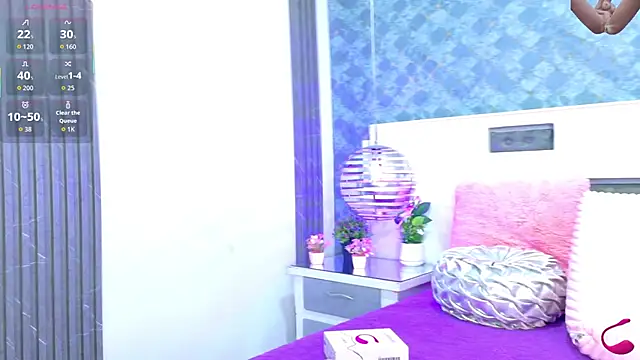 Mhia Sweet  online show from 26, 9, 2025