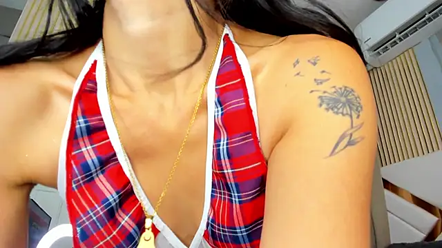 Mhia Sweet  online show from 3, 10, 2025