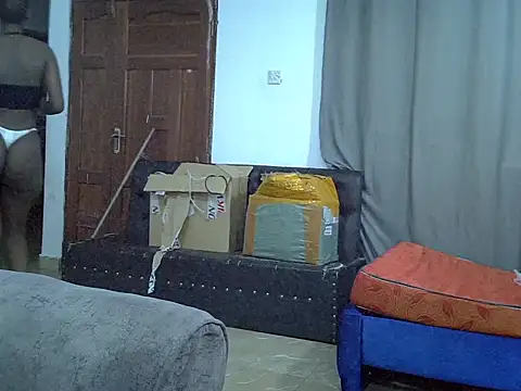 IVY-BLUEE online show from 27, 11, 2025