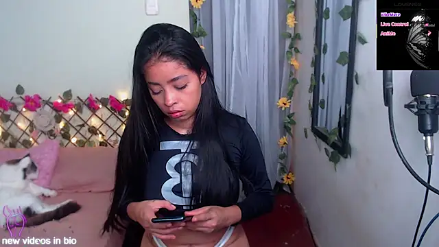 Angie Lee01 online show from 12, 9, 2025