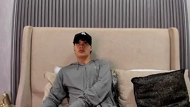 BenitoSaenz online show from 12, 10, 2025