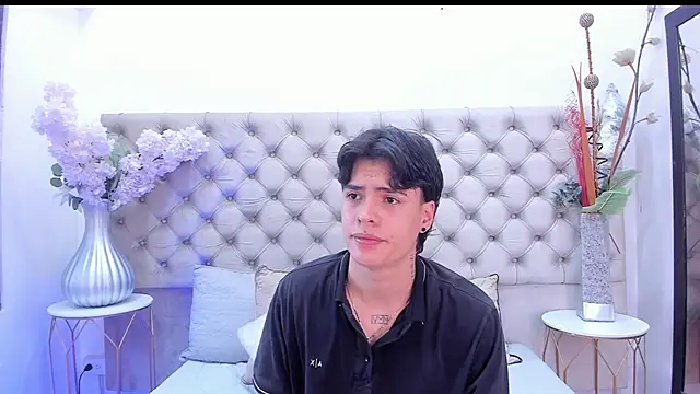 BenitoSaenz online show from 19, 11, 2025