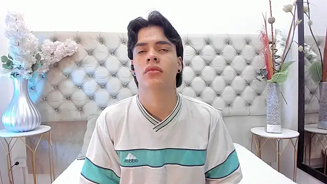 BenitoSaenz online show from 25, 11, 2025