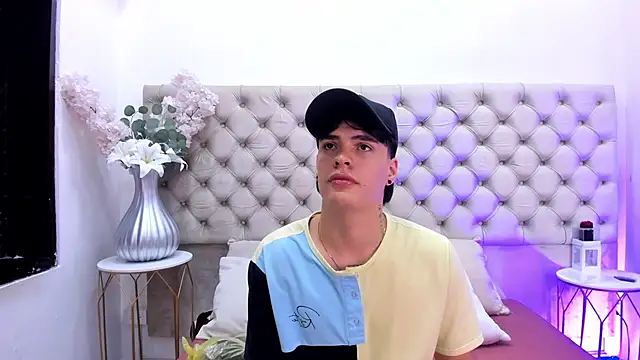 BenitoSaenz online show from 21, 10, 2025