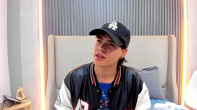 BenitoSaenz online show from 3, 2, 2026