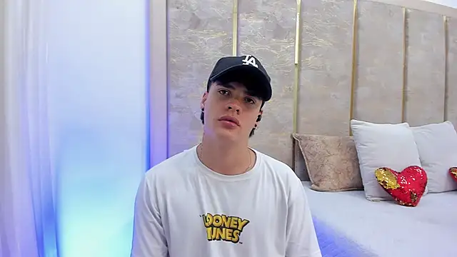 BenitoSaenz online show from 17, 10, 2025