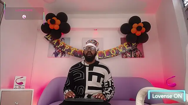 Snapshot of King_Malik chatting on 20, 10, 2025 King Malik online show from 20, 10, 2025