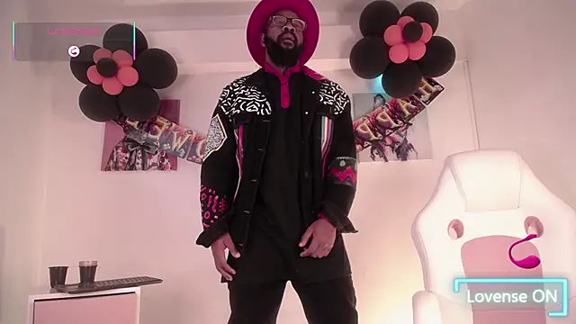 Snapshot of King_Malik chatting on 14, 10, 2025 King Malik online show from 14, 10, 2025