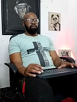 Snapshot of King_Malik chatting on 26, 11, 2025 King Malik online show from 26, 11, 2025