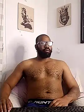 Snapshot of King_Malik chatting on 20, 9, 2025 King Malik online show from 20, 9, 2025