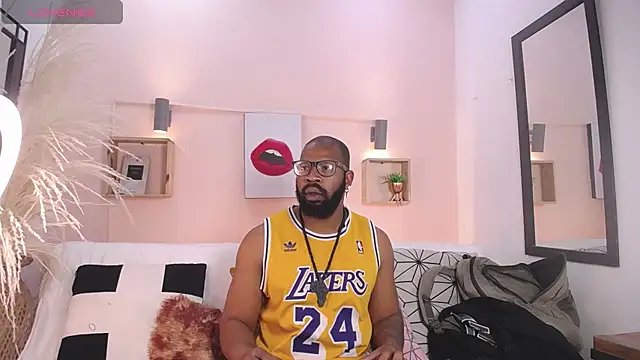 Snapshot of King_Malik chatting on 14, 9, 2025 King Malik online show from 14, 9, 2025