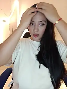 Snapshot of VALENTINA_ROUSE_ chatting on 24, 7, 2026 VALENTINA ROUSE online show from 24, 7, 2026