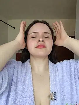 SeleneLuminari8 online show from 9, 7, 2026