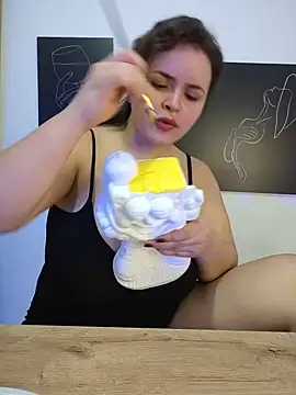 SeleneLuminari8 online show from 15, 7, 2026