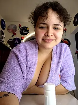 SeleneLuminari8 online show from 12, 1, 2026