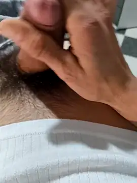 Snapshot of Franmrd95 chatting on 17, 12, 2025 Franmrd95 online show from 17, 12, 2025