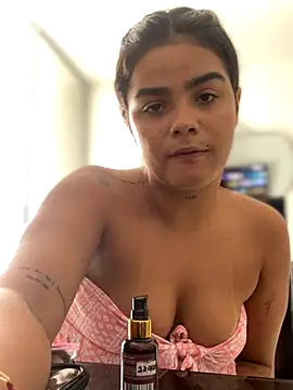 Kaily Sweet16 online show from 5, 11, 2025