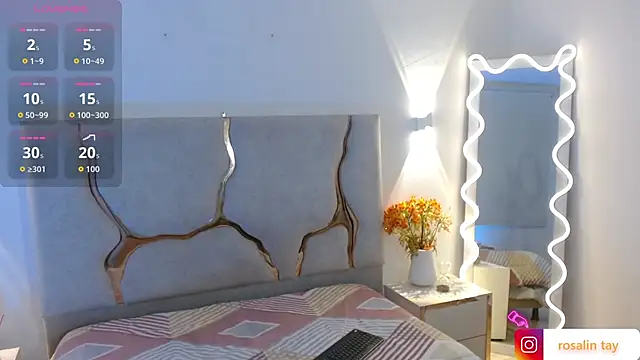 Rosalind tay online show from 18, 11, 2025