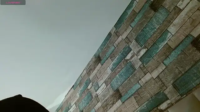 Rosalind tay online show from 26, 9, 2025