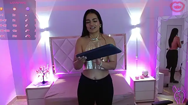 Rosalind tay online show from 12, 3, 2026