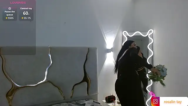 Rosalind tay online show from 8, 11, 2025