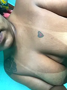 morenaluaa online show from 5, 12, 2025