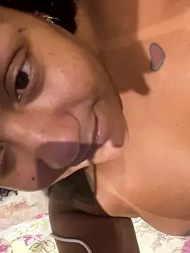 morenaluaa online show from 24, 10, 2025